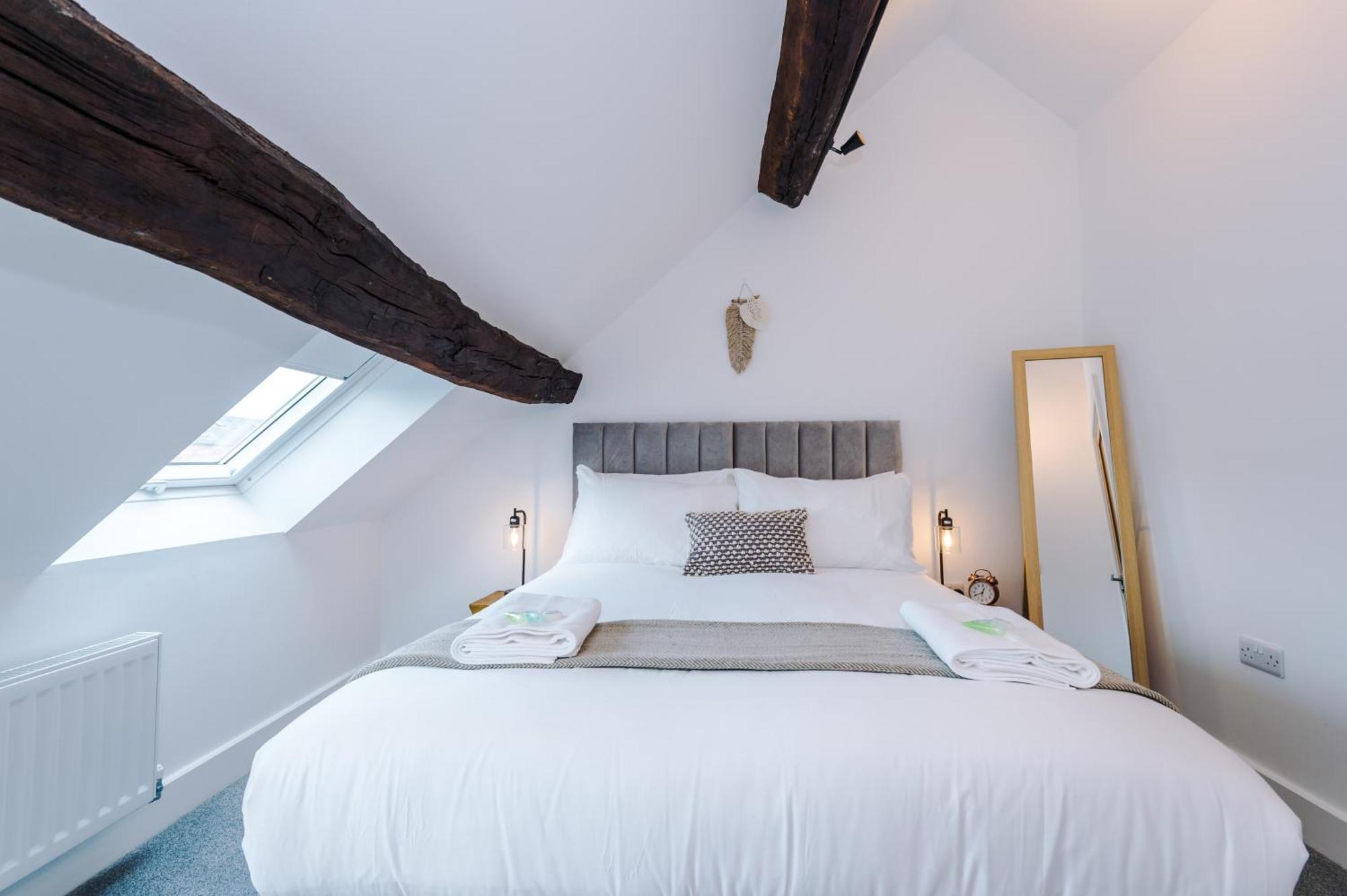 Number 21: A Breathtaking Chester Cottage With Parking Mollington  Buitenkant foto